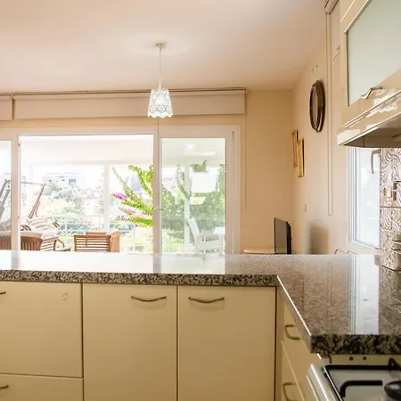 Peaceful House With Refreshing Terrace In Villa Çeşme